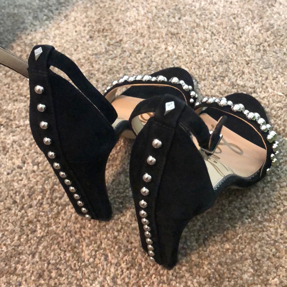 Heels - Picture 7 of 8